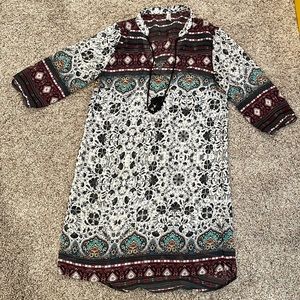 Half sleeve dress with designs